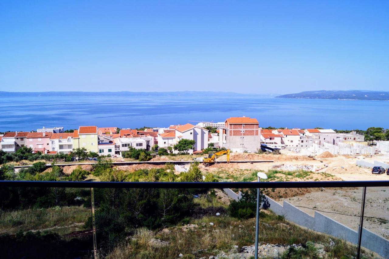 Apartment Ivona With Beautiful Seaview Макарска Екстериор снимка